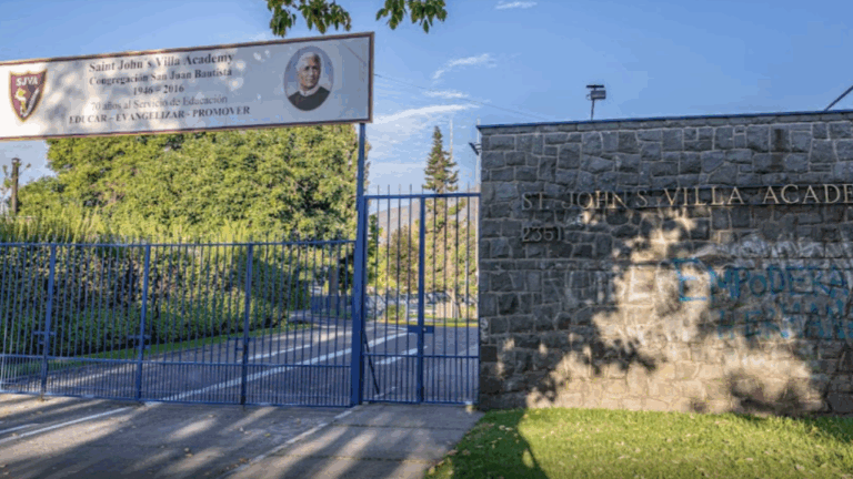 Mujer denuncia que su hijo de 3 años fue víctima de abuso sexual en colegio de La Reina