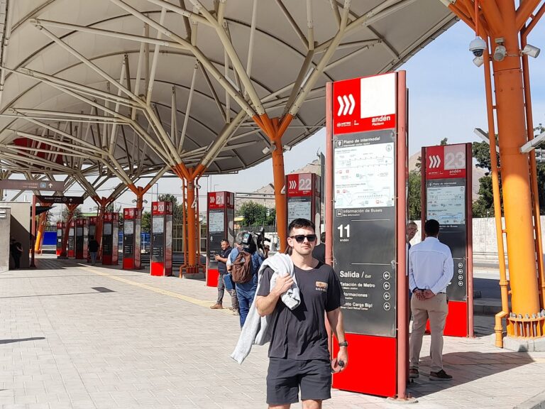 Buses eléctricos conectarán a la Región Metropolitana y Los Andes: ¿Dónde y cómo tomar el recorrido?