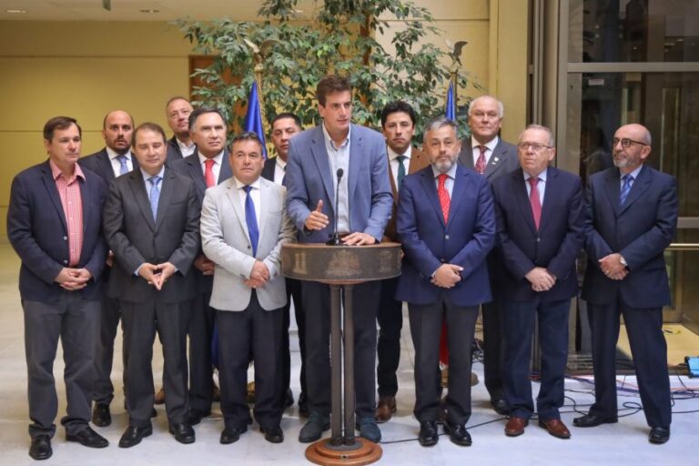 Tras solicitud de Vodanovic: Bancada de RN le pide al presidente Boric que 