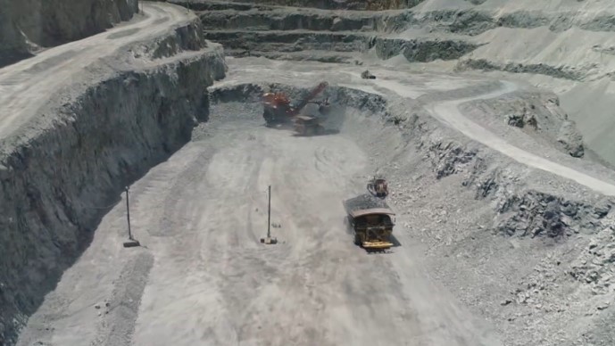 Minería 360 en CNN Chile: Cómo se proyectan los valores del cobre y el litio