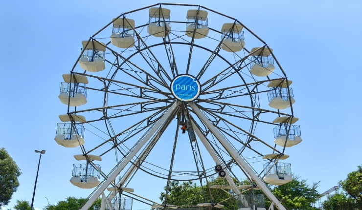 Inédita rueda de la fortuna de 20 metros ofrecerá las mejores vistas en Lollapalooza 2024