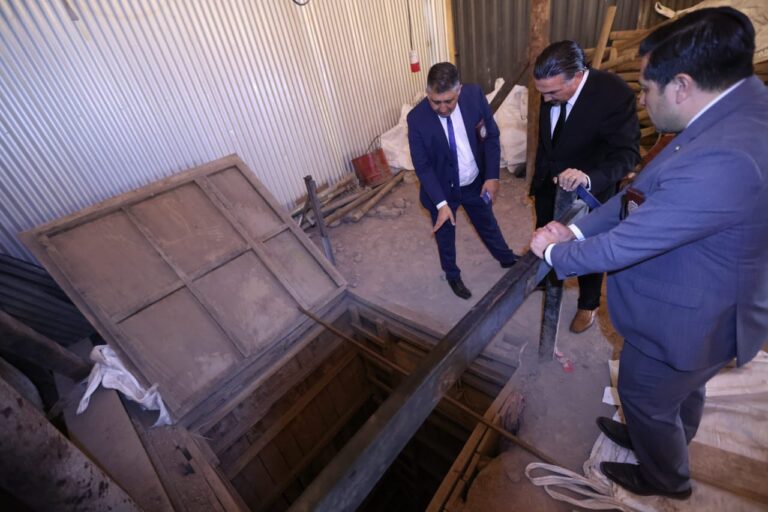 Encuentran túnel que se dirigía a empresa de valores en San Bernardo: Investigan presencia de cadáveres en su interior