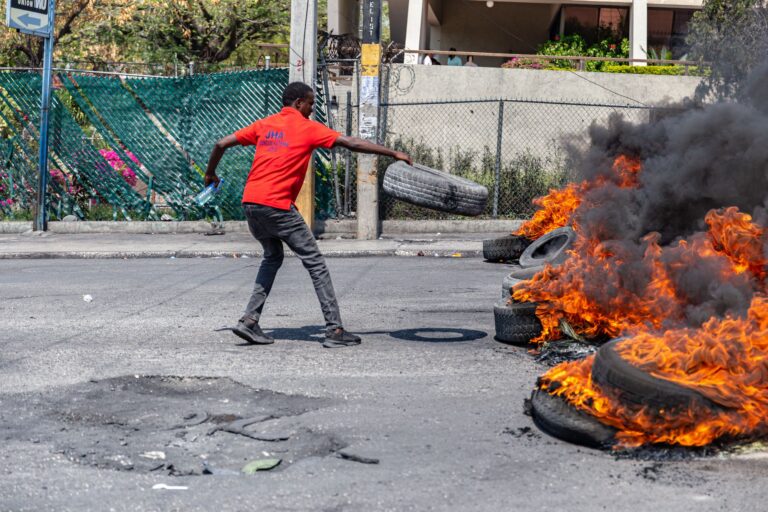 Ola de violencia en Haití: 10 personas murieron este lunes en zona residencial de Puerto Príncipe