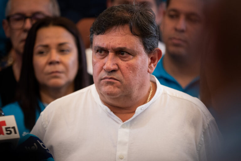 Gobierno condena 