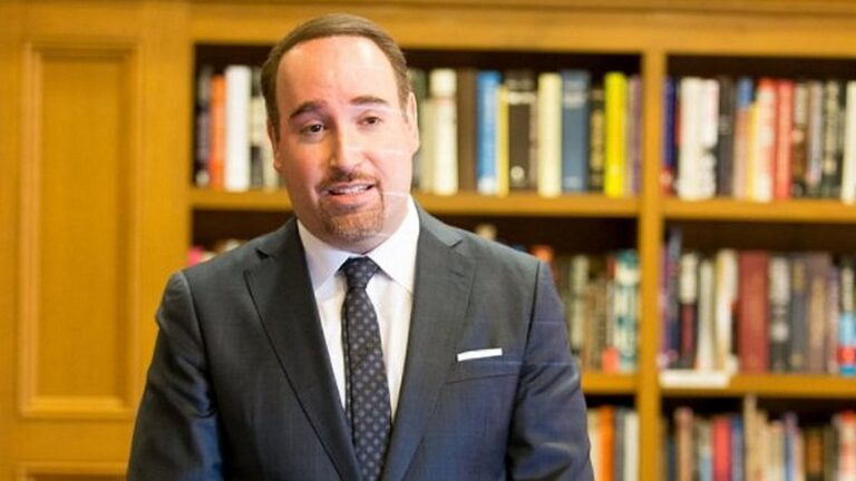 Detienen a Alberto Chang en Malta por fraude con tarjeta de crédito