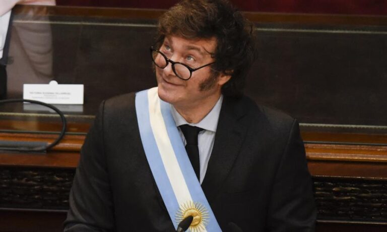 Milei despide al secretario de Trabajo tras polémica por aumento salarial al gobierno