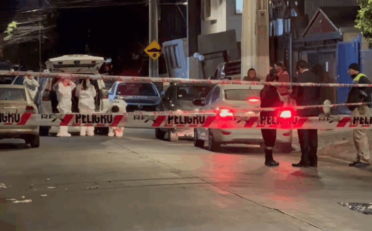 Homicidio en Cerro Navia: Hombre murió tras recibir múltiples puñaladas