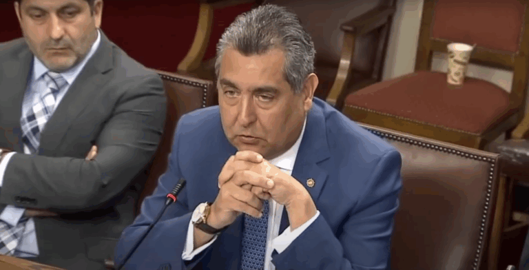 González bajo la lupa: Director (s) de la PDI fue denunciado por haber participado en tortura contra aspirante a detective