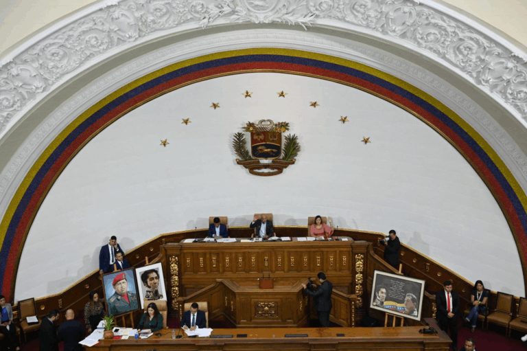Asamblea de Venezuela aprueba ley que crea un estado en el Esequibo, el territorio que disputa con Guyana
