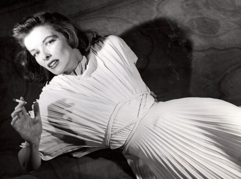 Katharine Hepburn, la diva del cine dorado que escandalizó a Hollywood por usar pantalones
