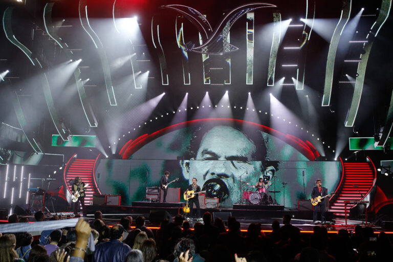 En gloria y majestad: Los Bunkers enrockecieron al 