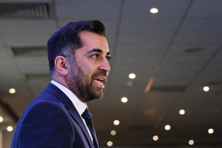 Escocia: Primer ministro Humza Yousaf dimite tras un año en el poder, sumiendo a su partido independentista en el caos