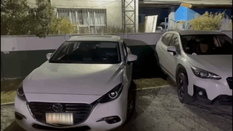 Detienen a banda delictual y recuperan cinco autos robados en la RM tras operativo por asalto en bencinera
