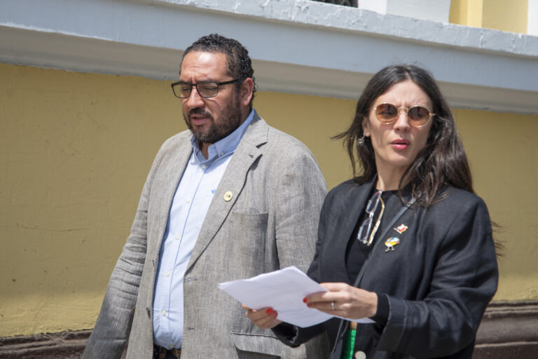 Tras petición de la UDI por renuncia de Cataldo: Vallejo pide 