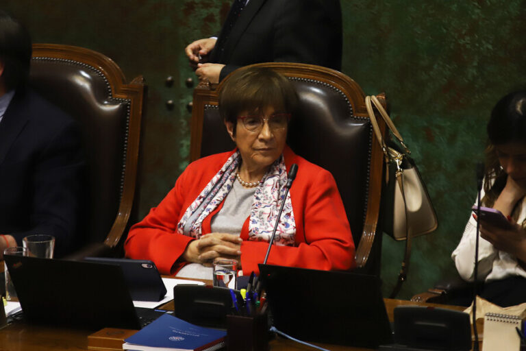 Diputada Hertz acusa a la derecha de sacar provecho político tras muerte de carabineros en Cañete