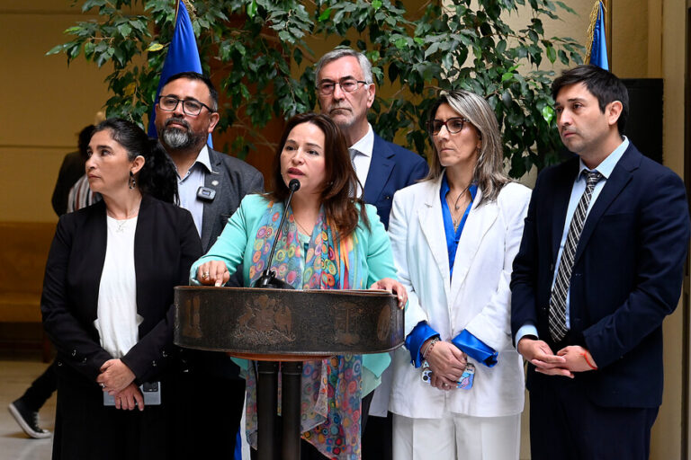 Demócratas confirma que no respetará acuerdo para que el PC presida la Cámara: Respaldarán a Joanna Pérez