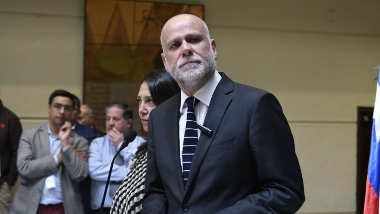 Elizalde cuestiona moción de censura a la nueva mesa: 