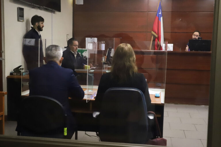 Arraigo nacional para juez que grababa sin consentimiento a mujeres en un gimnasio de Viña