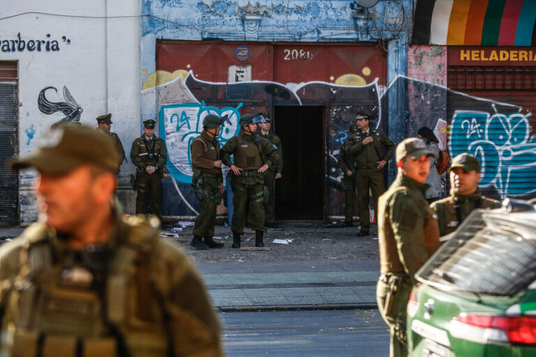 Desalojo en Barrio Franklin: Encuentran indicios de balas y hasta un criadero de “gallos de pelea”