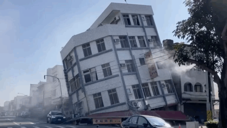 Los impactantes videos del fuerte terremoto que afectó a la isla de Taiwán