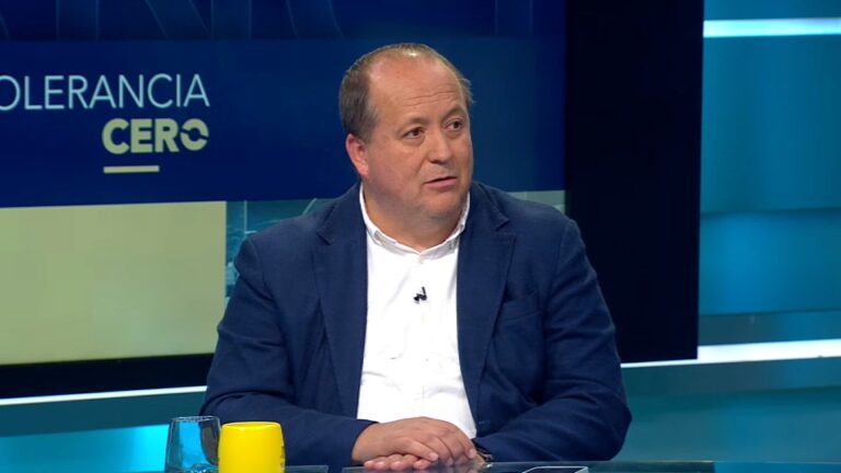 Fiscal Valencia respalda trabajo de Xavier Armendáriz: 