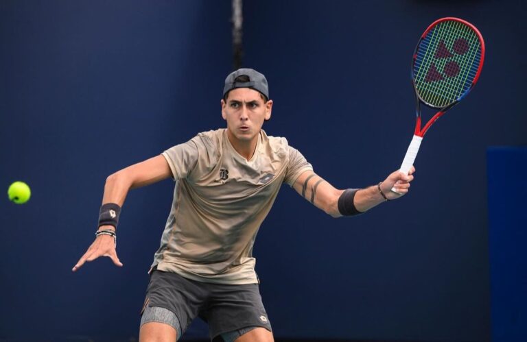 Alejandro Tabilo avanza a cuartos de final en el ATP 250 de Bucarest con su mejor partido de la temporada