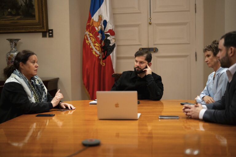 Presidente Boric condena atentado y moviliza al Gobierno a la provincia de Arauco: 