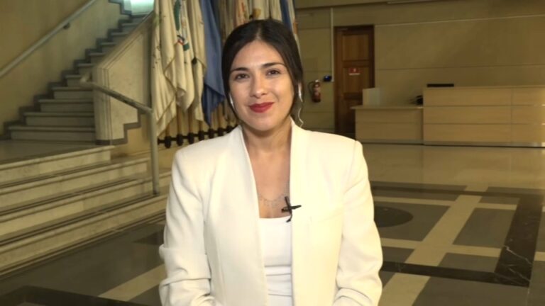 Cariola niega presiones del Gobierno para que PC asumiera la Cámara y afirma que fomentarán el diálogo entre sectores