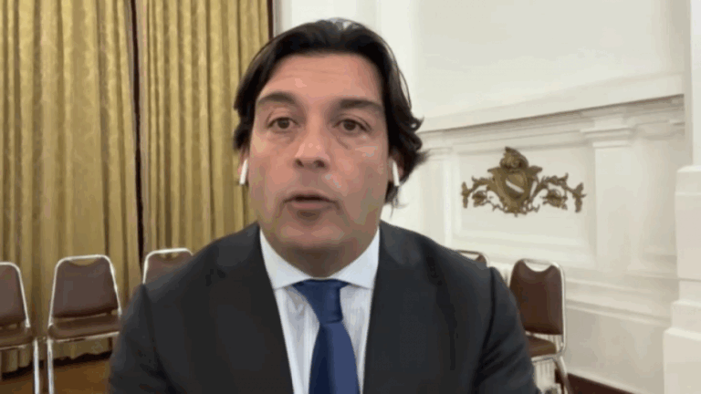 Raúl Leiva 
