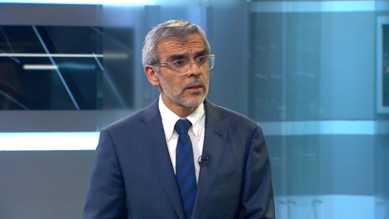 Cordero afirma que llamada de Fiscalía a Jadue fue un acto de consideración: 