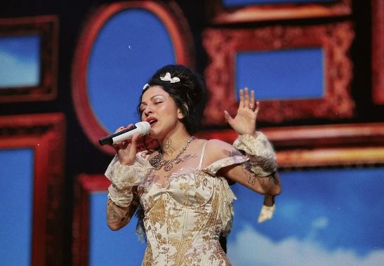 Mon Laferte anuncia lanzamiento de documental: Mostrará su gira mundial y primer embarazo