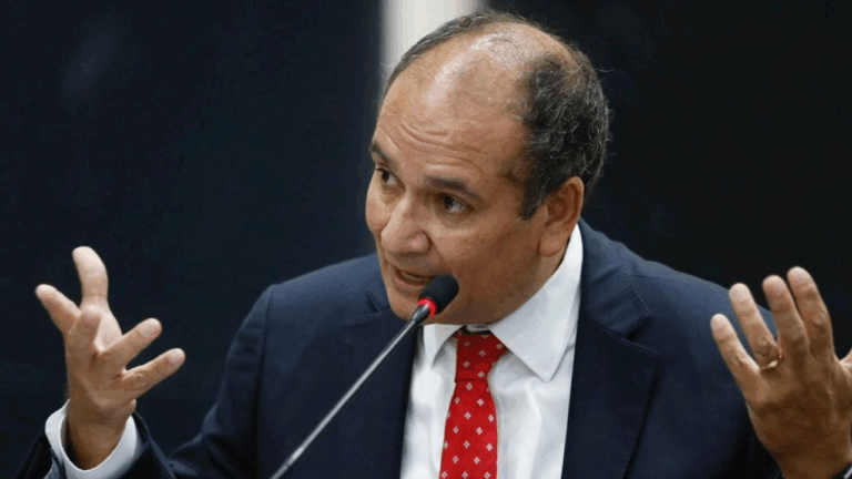 La férrea defensa del gobernador del Biobío a Manuel Monsalve: 