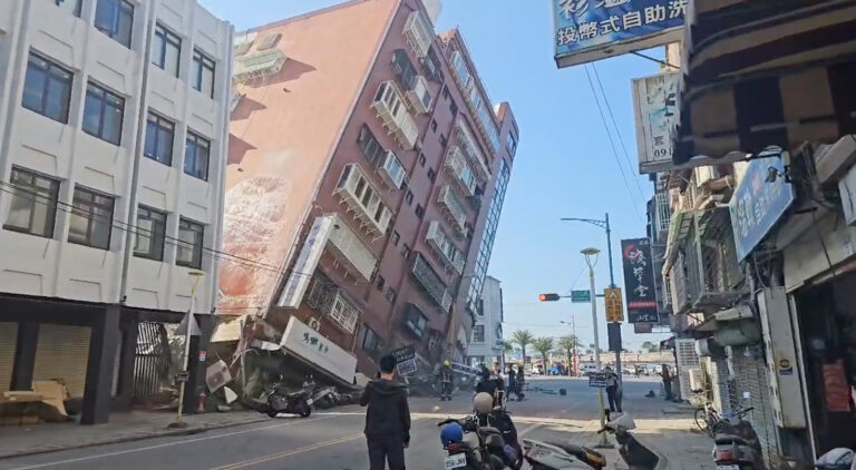 Terremoto de 7,4 se registró en Taiwán