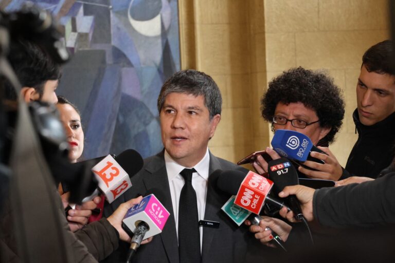 Subse. Monsalve respalda labor de Fiscalía tras requerimiento de diputados para remover a Xavier Armendáriz
