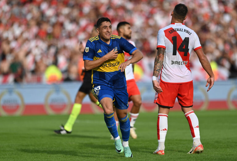 Boca Juniors se impone sobre River Plate y pasa a semifinales de la Copa de la Liga