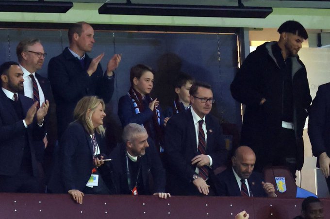 El príncipe William y George son vistos por primera vez tras diagnóstico de Kate: Fueron a presenciar un partido de fútbol