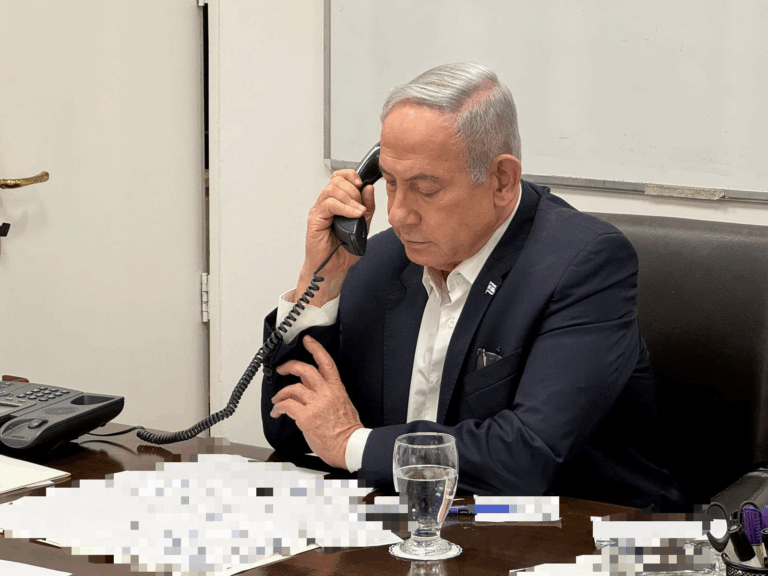 Biden y Netanyahu hablan por teléfono tras ataque de Irán a Israel