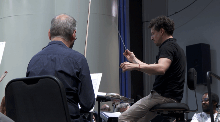 Paolo Bortolameolli vuelve a la Orquesta Sinfónica Nacional con dos presentaciones en el Teatro Universidad de Chile
