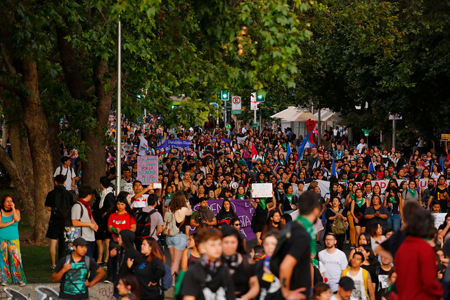 Tras llamados de la CUT y profesores: Postura a favor del Gobierno sobre movimientos sociales tensiona discusión política