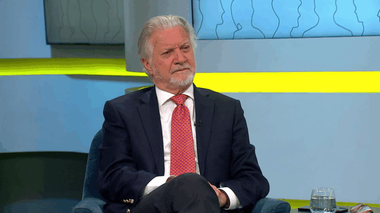 Exembajador de Chile: “El pdte. Gabriel Boric tiene que ejercer un liderazgo, pero más asesorado por la cancillería”