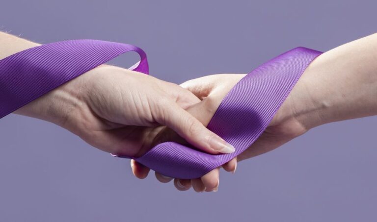 Movimiento 4B, la corriente feminista que rechaza cualquier tipo de relación con los hombres