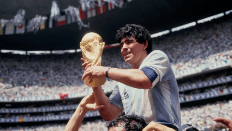 Hijos de Maradona piden trasladar su cuerpo a un lugar 
