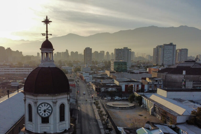 Decretan nueva alerta ambiental para hoy jueves en la RM: Persisten malas condiciones de ventilación