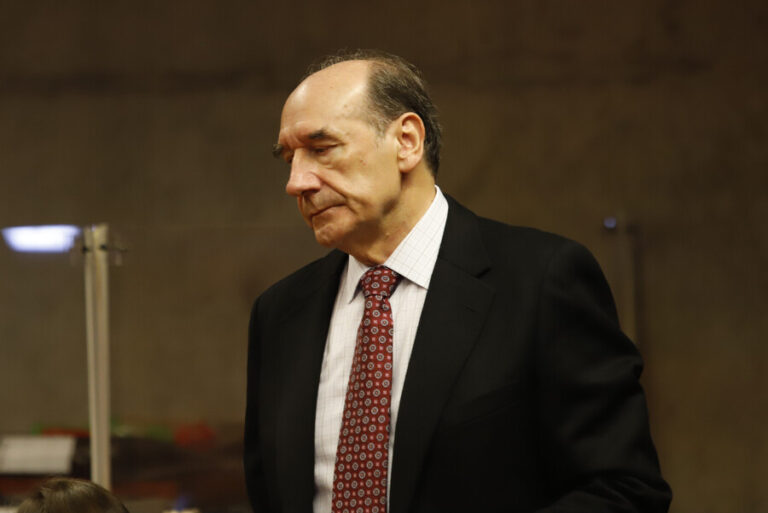 Abogado de Fuente-Alba dice que pruebas presentadas por Fiscalía fueron 