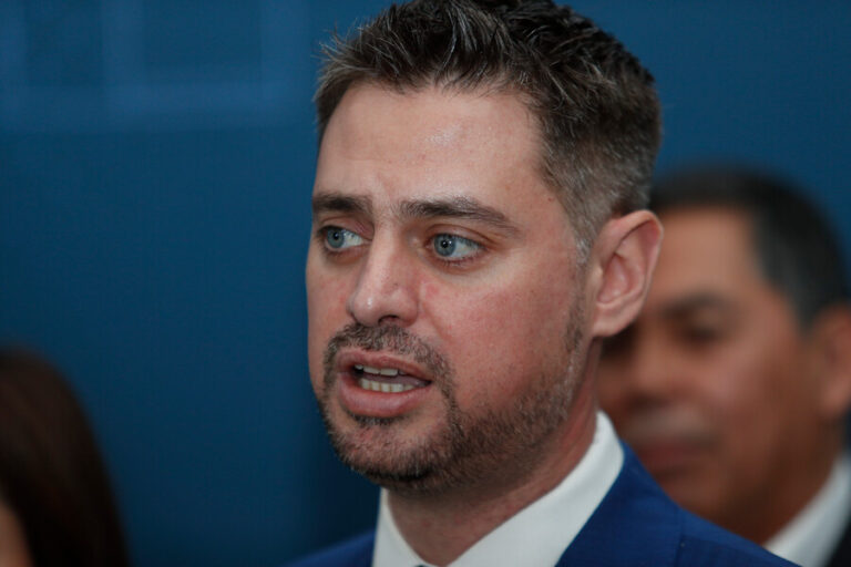 Diputado Manouchehri descartó posible 