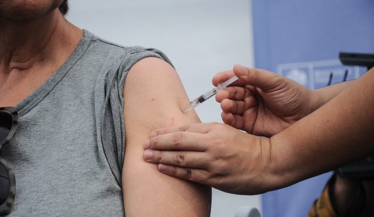Alerta por influenza durante el invierno: ¿Cuáles son los puntos de vacunación en la Región Metropolitana?