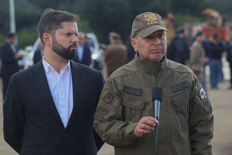 Pdte. Boric reitera respaldo al general director de Carabineros Ricardo Yáñez: 