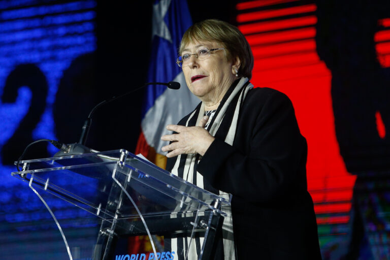 Expresidenta Bachelet: 