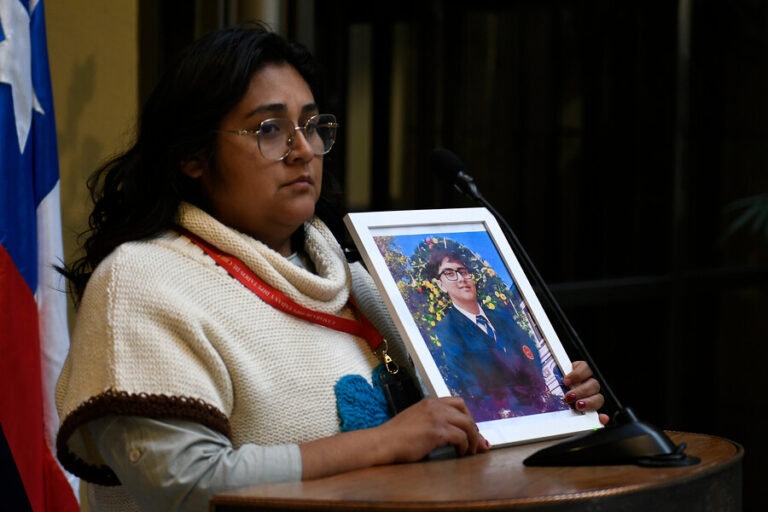 Madre de Franco Vargas pide reunirse con el pdte. Boric: “Necesito que él golpee la mesa para que esto pare