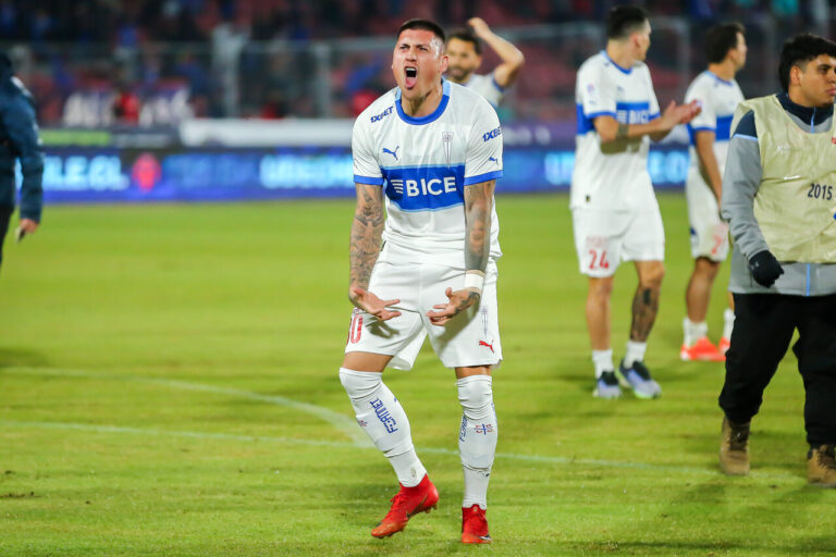 Católica cuestiona gestos de Castillo en clásico universitario: 